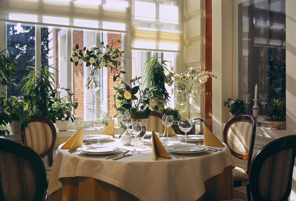 Hotel Aleksander Wloclawek Bagian luar foto