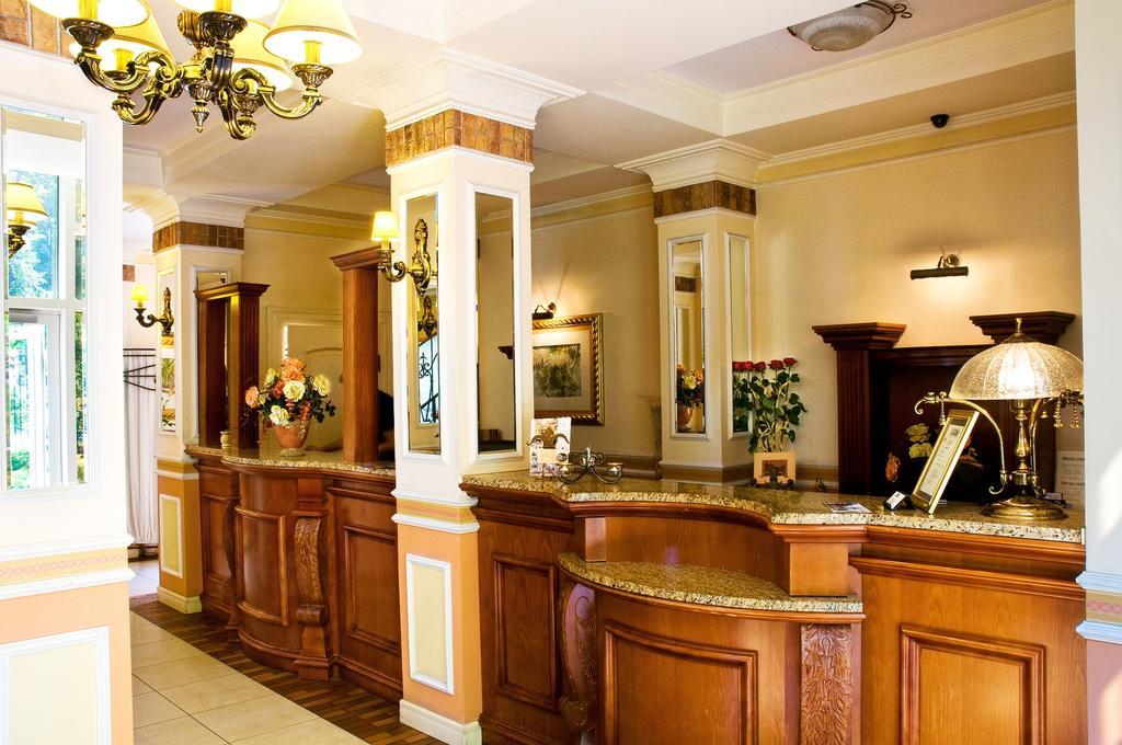 Hotel Aleksander Wloclawek Bagian luar foto