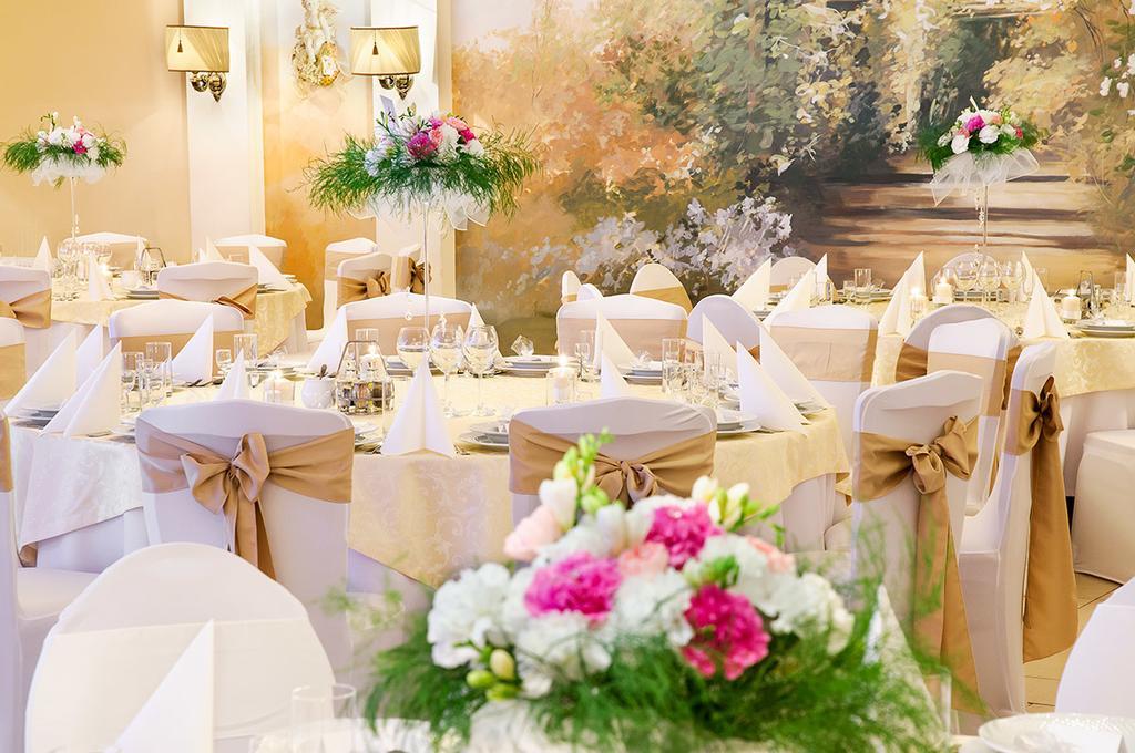 Hotel Aleksander Wloclawek Bagian luar foto